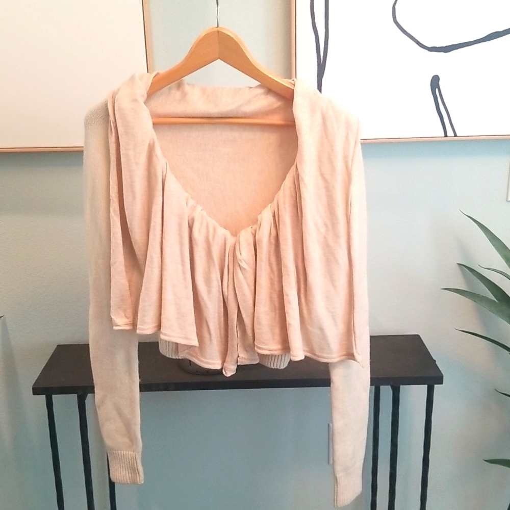 BCBG. XS  Tan/Cream color